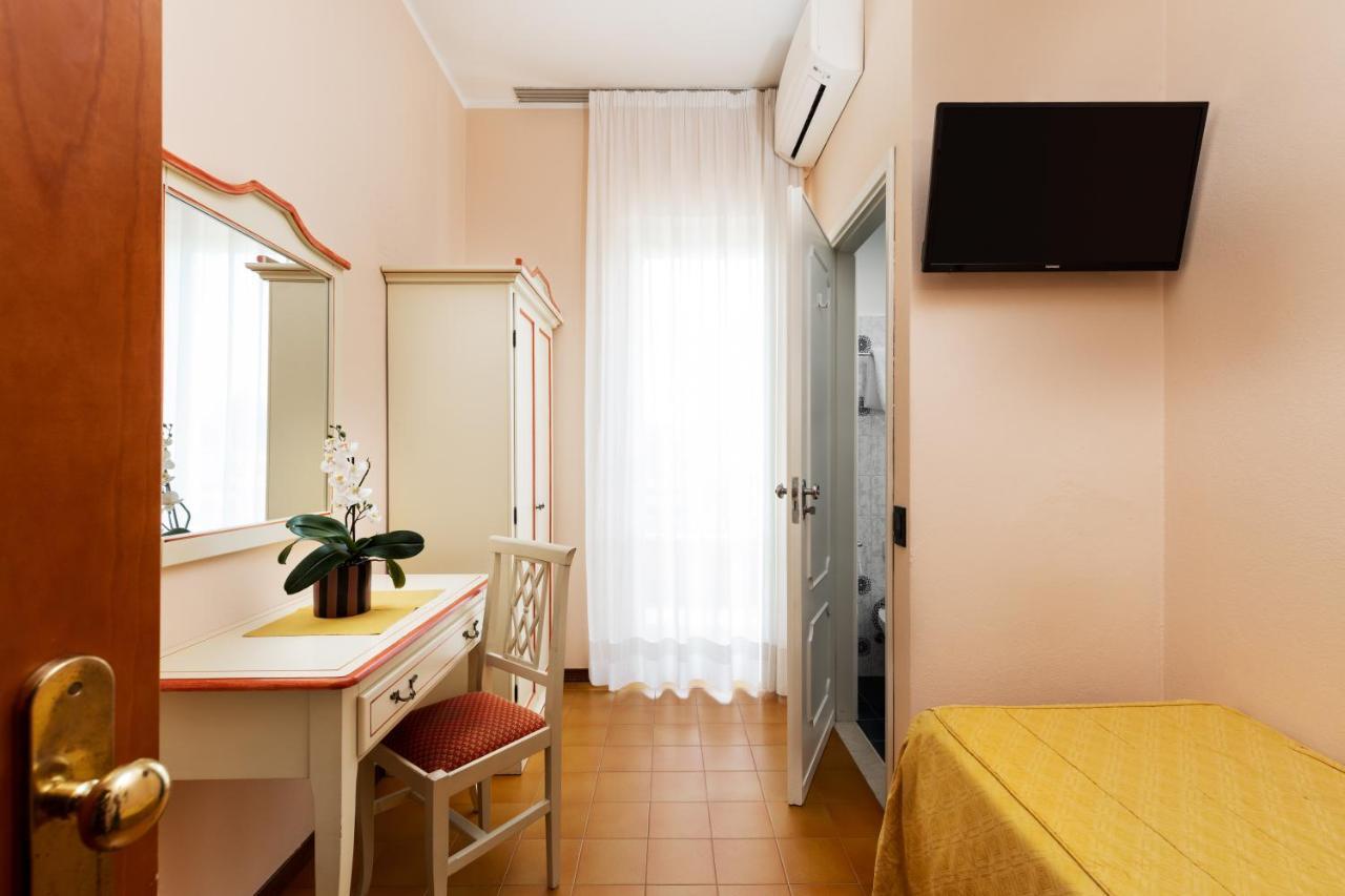 La Quiete Park Hotel Манерба-дель-Гарда Экстерьер фото